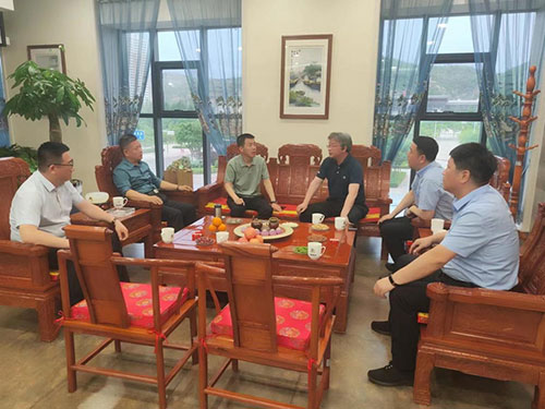 上海創(chuàng)力集團總經(jīng)理張世洪一行赴山西企業(yè)走訪座談(圖4) 上海創(chuàng)力集團總經(jīng)理張世洪一行赴山西企業(yè)走訪座談(圖4)