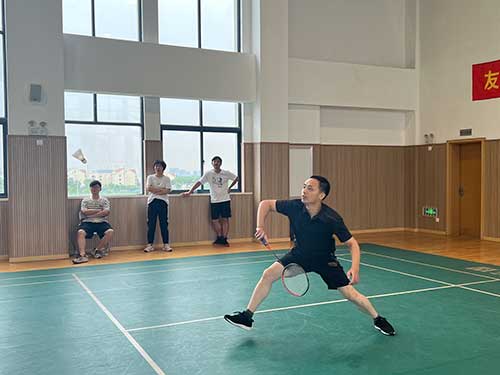 微信圖片_20230710115651.jpg 上海創(chuàng)力集團成功舉辦2023年重固鎮(zhèn)職工羽毛球比賽(圖4)
