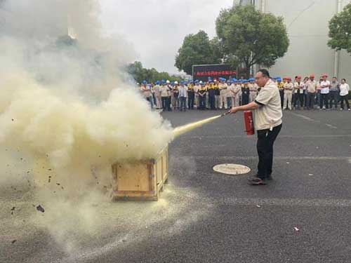 “人人講安全、個個會應急”——上海創(chuàng)力集團開展“安全月”消防演習活動(圖4)