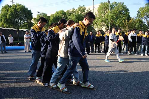 同心協(xié)力1.jpg 秋韻飛揚(yáng) 活力綻放 | 上海創(chuàng)力集團(tuán)秋季運(yùn)動(dòng)會(huì)取得圓滿(mǎn)成功(圖7)