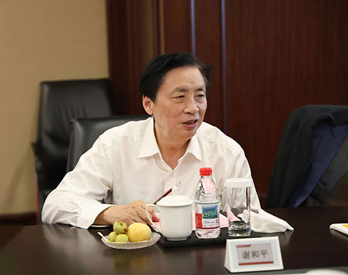 中國工程院院士謝和平一行蒞臨創(chuàng)力集團考察指導(dǎo)(圖4) 中國工程院院士謝和平一行蒞臨創(chuàng)力集團考察指導(dǎo)(圖4)