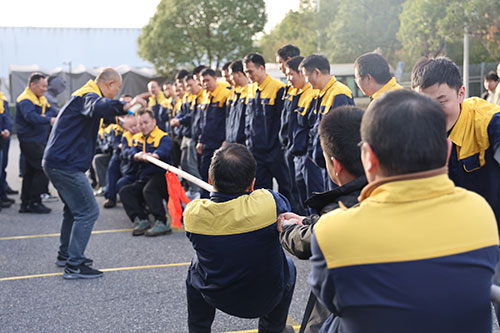 拔河3.jpg 躍動創(chuàng)力 智勝未來 | 創(chuàng)力集團2025年主題運動會圓滿落幕(圖8)